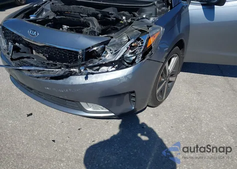 2018 Kia Forte Ex z USA, uszkodzony, nr VIN 3KPFL4A88JE250933